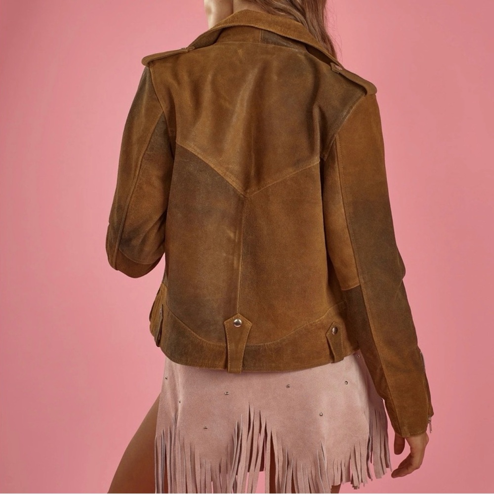 Understated Leather Jacket - image 5